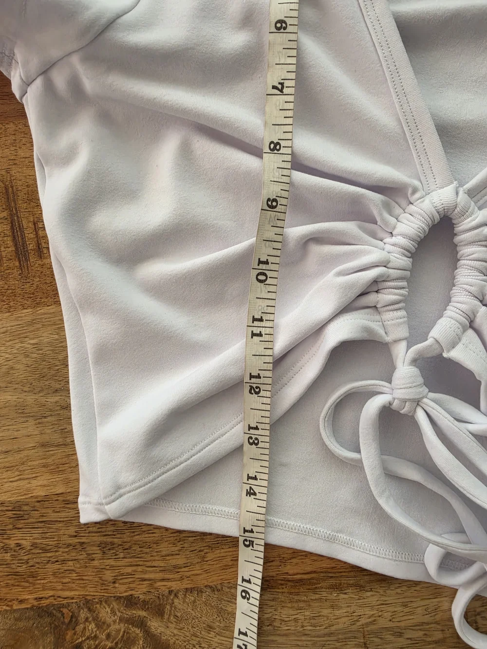 Alo Yoga airbrush keyhole cut out crop top Size Medium NWT
